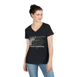 Carolina Bass Co. SC Camiseta con cuello en V para mujer 